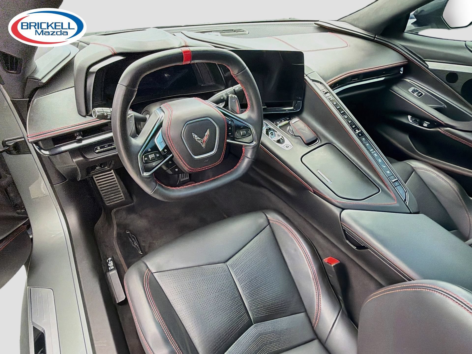 Used 2024 Chevrolet Corvette Stingray Premium Cpe w/ Body-Color Dual Roof Package RWD image 16