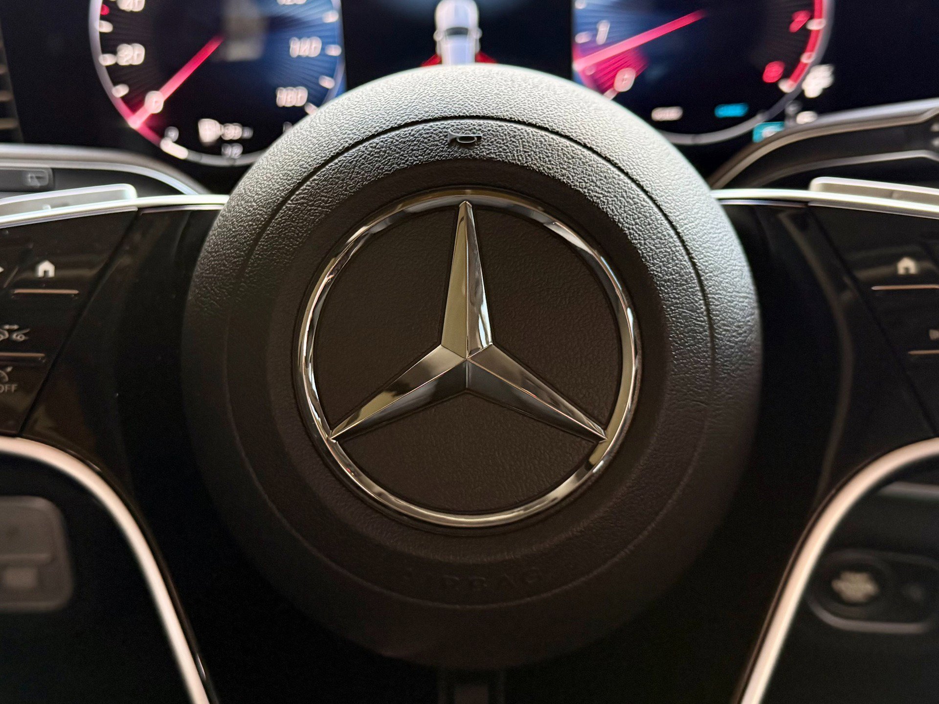 Used 2025 Mercedes-Benz GLE 580 4MATIC image 39