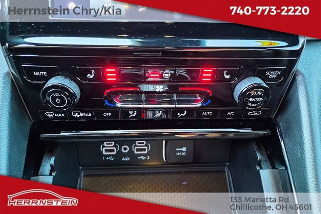 Used 2023 Jeep Grand Cherokee Altitude image 21