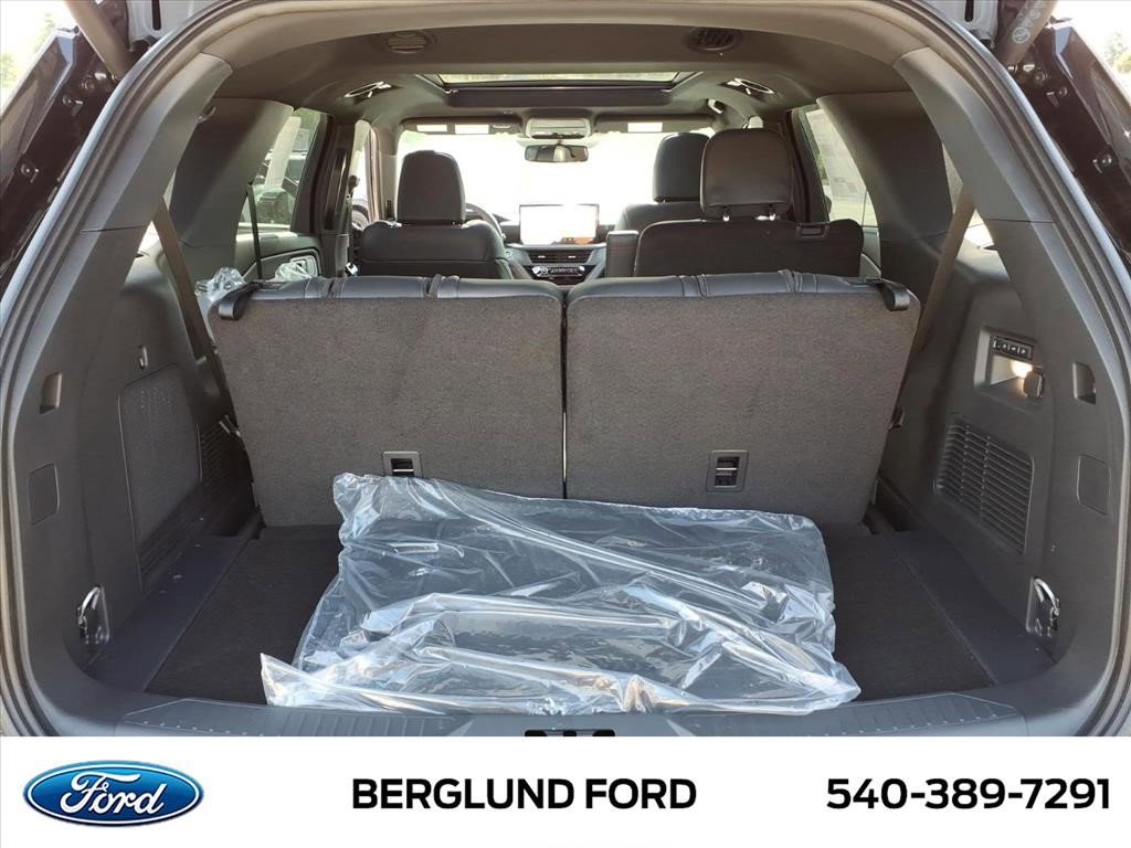 New 2026 Ford Explorer ST image 10