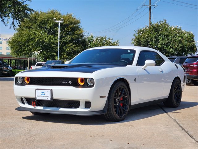Used 2016 Dodge Challenger SRT Hellcat image 3
