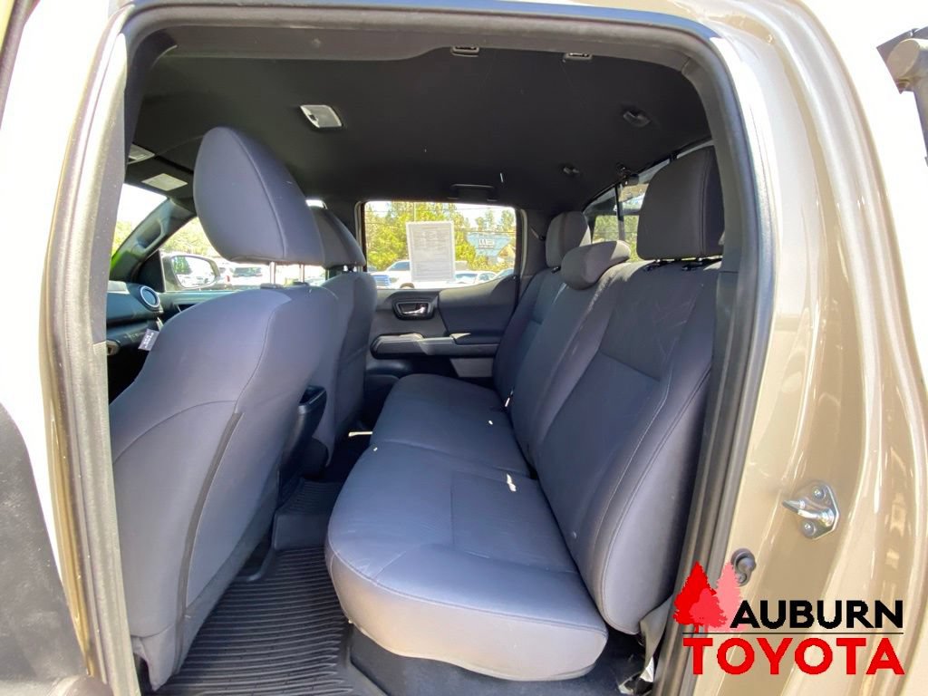 Used 2018 Toyota Tacoma TRD Sport AWD/4WD image 26