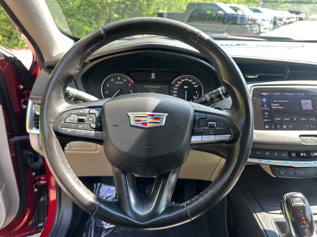 Used 2023 Cadillac XT4 Luxury w/ LPO, Onyx Lite Package AWD/4WD image 35