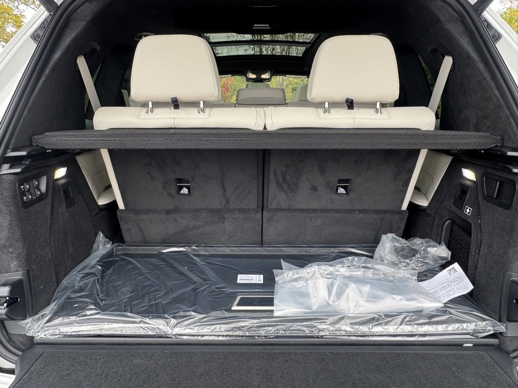 New 2026 BMW X7 M60i w/ Executive Package image 31