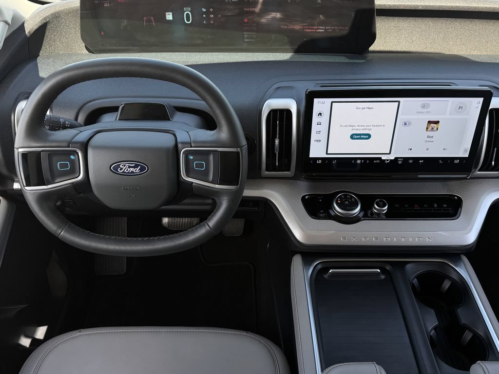 Used 2025 Ford Expedition Max Active RWD image 13
