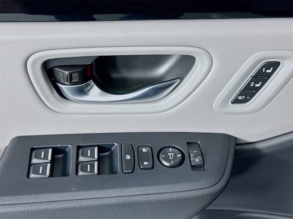 Certified 2025 Honda Pilot EX-L image 25