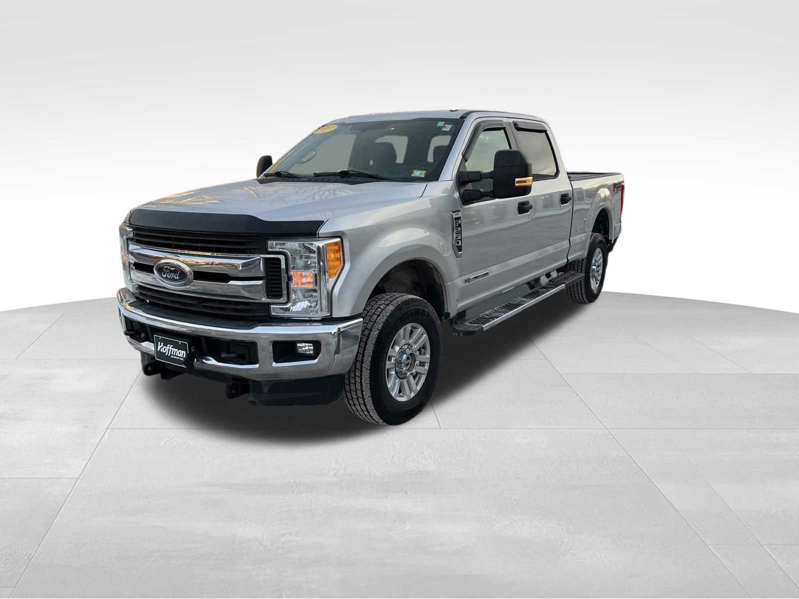 Used 2017 Ford F250 XLT w/ XLT Value Package image 4
