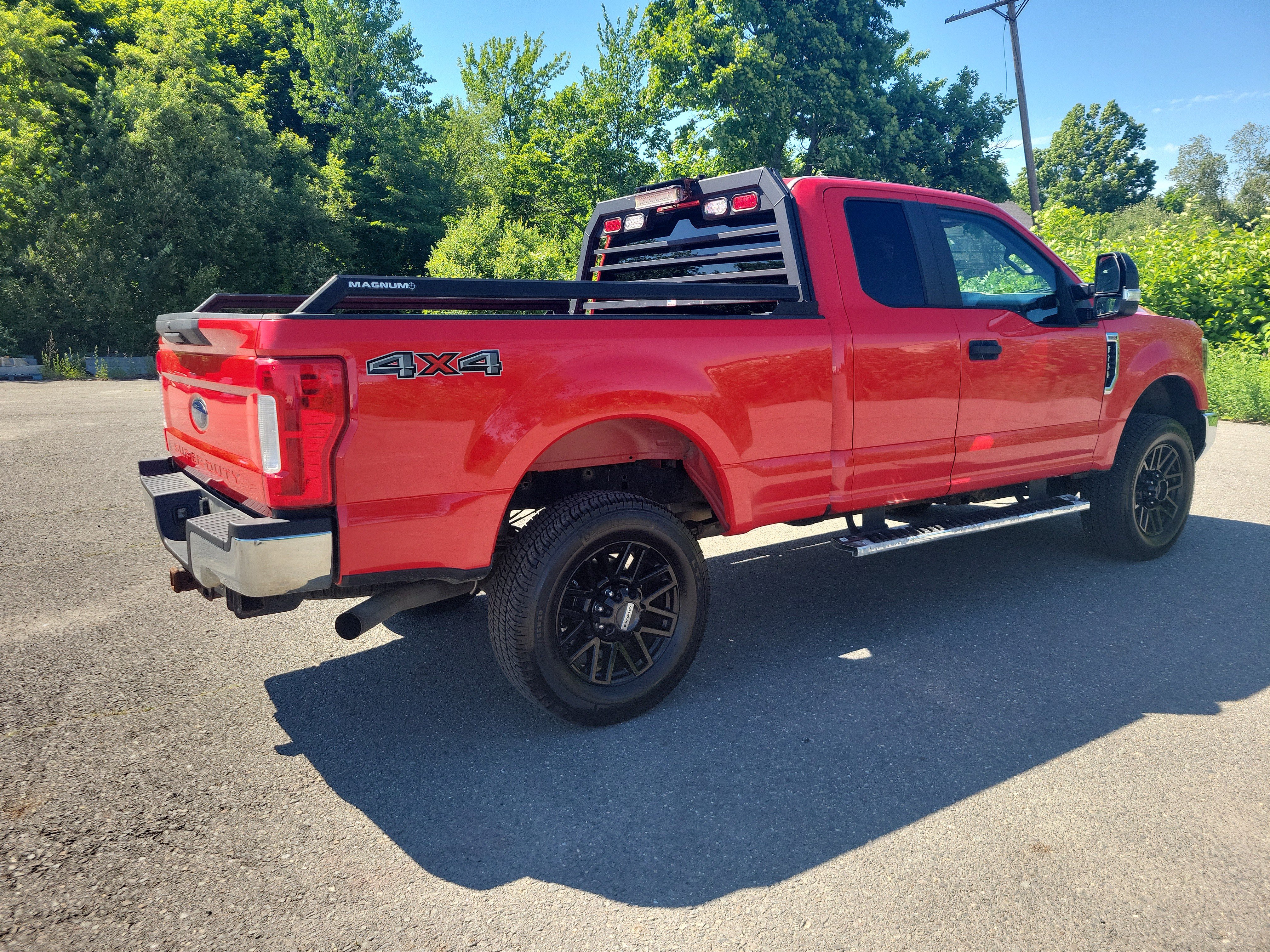 Used 2018 Ford F250 XL w/ STX Appearance Package AWD/4WD image 5
