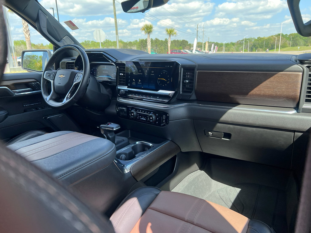 Used 2024 Chevrolet Silverado 1500 High Country w/ Technology Package image 15