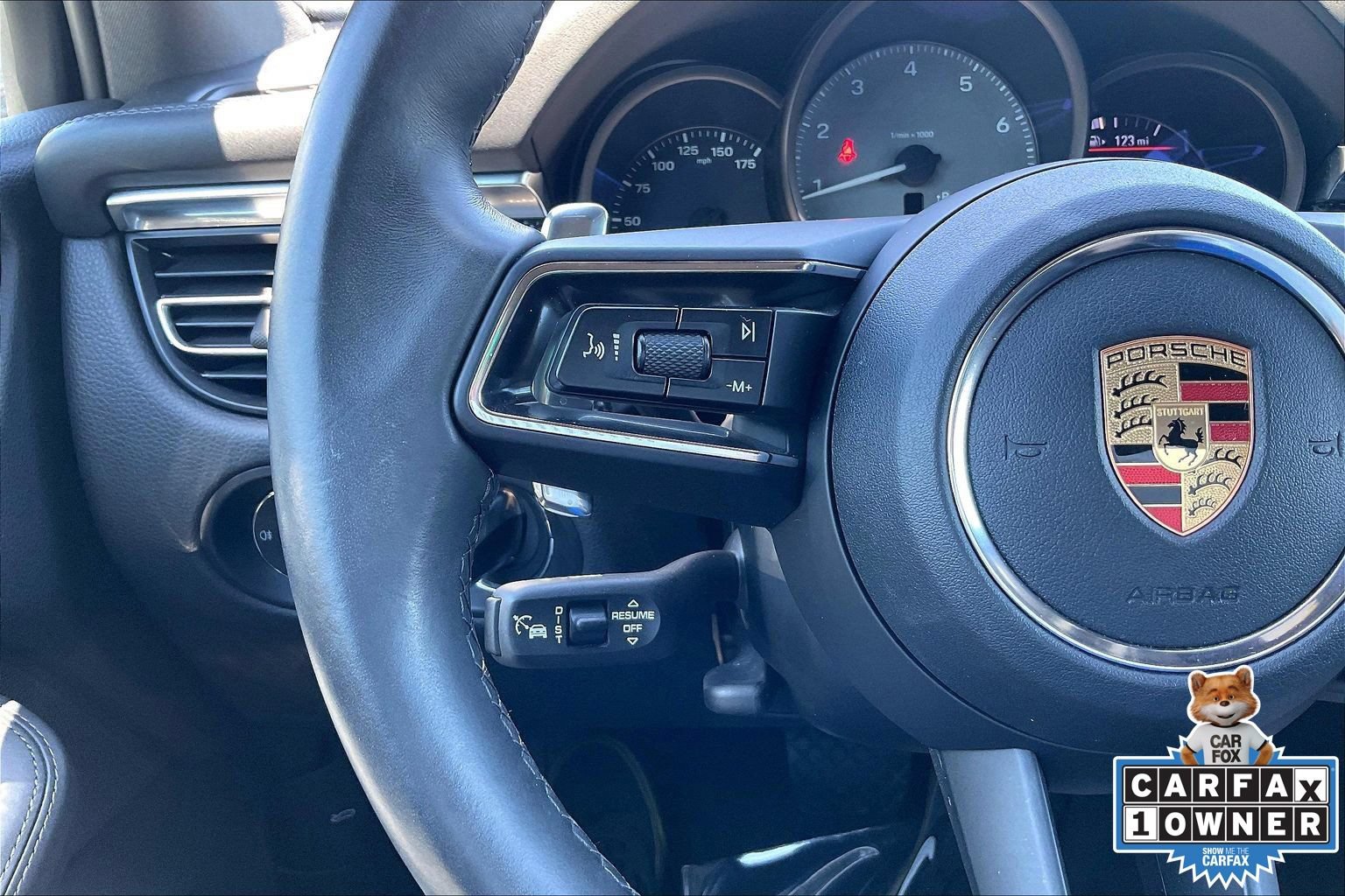 Used 2023 Porsche Macan S AWD/4WD image 23
