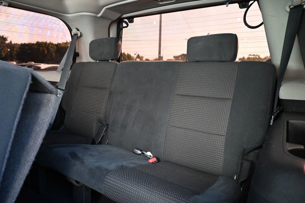 Used 2015 Nissan Armada SV image 16