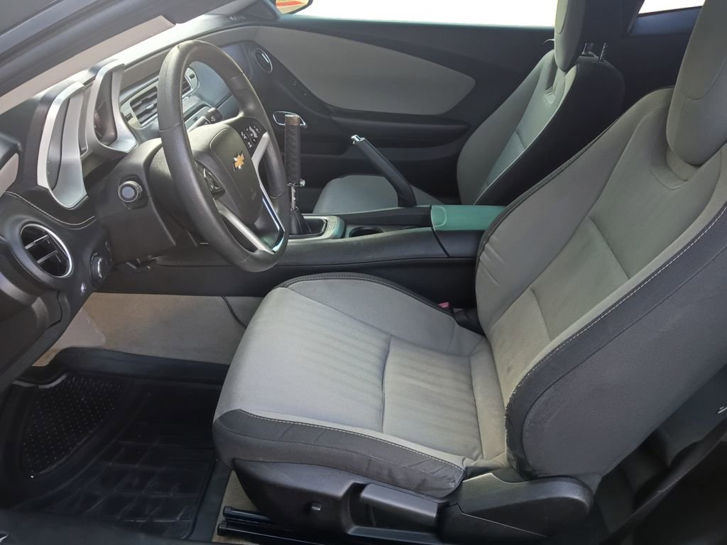 Used 2015 Chevrolet Camaro LS RWD image 18