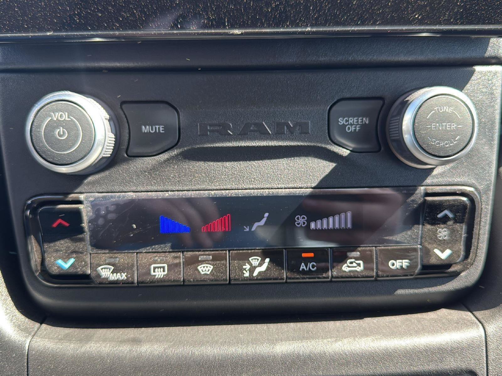 New 2025 RAM ProMaster 3500 FWD image 18