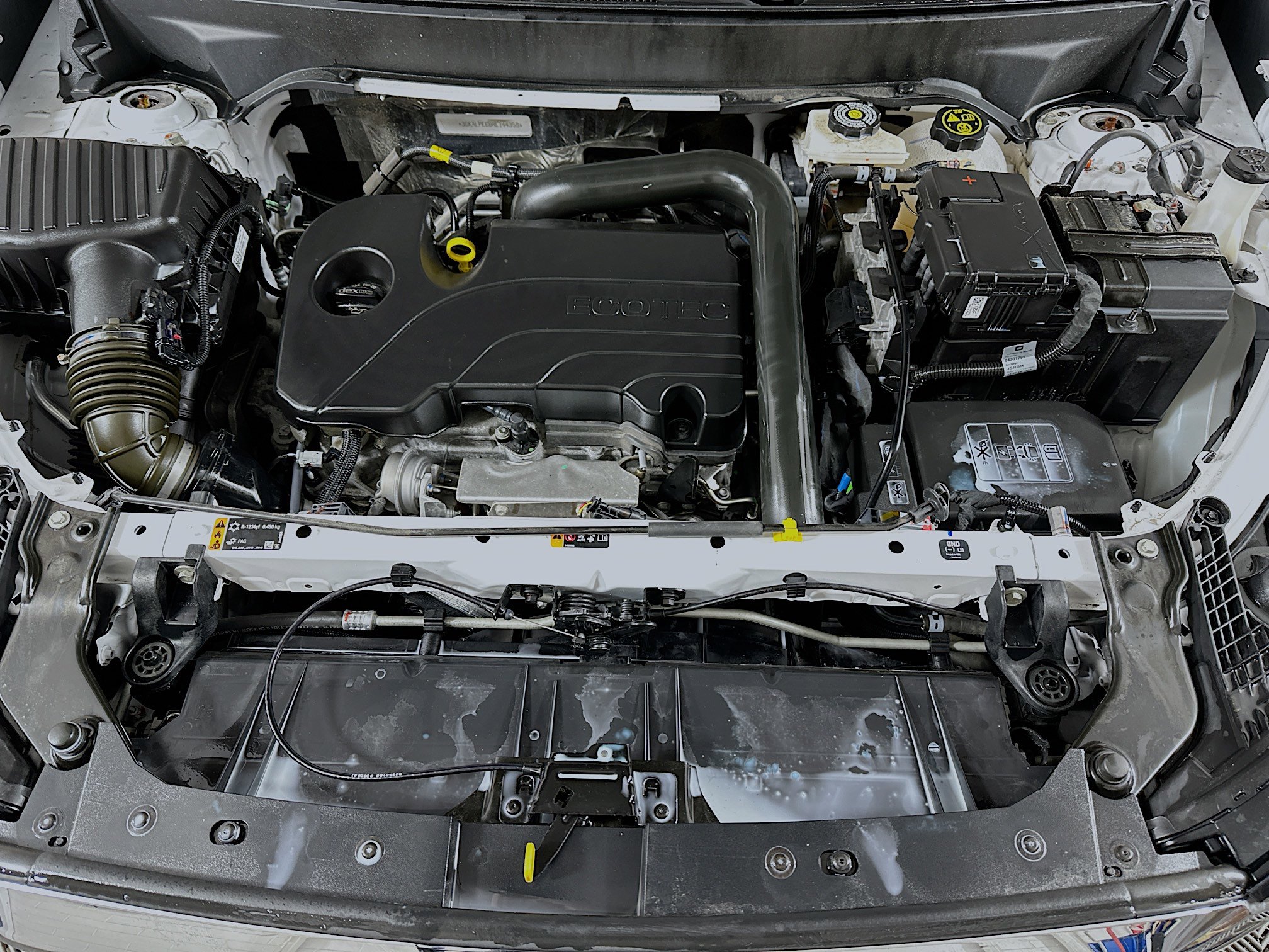 Used 2024 GMC Terrain SLT image 27