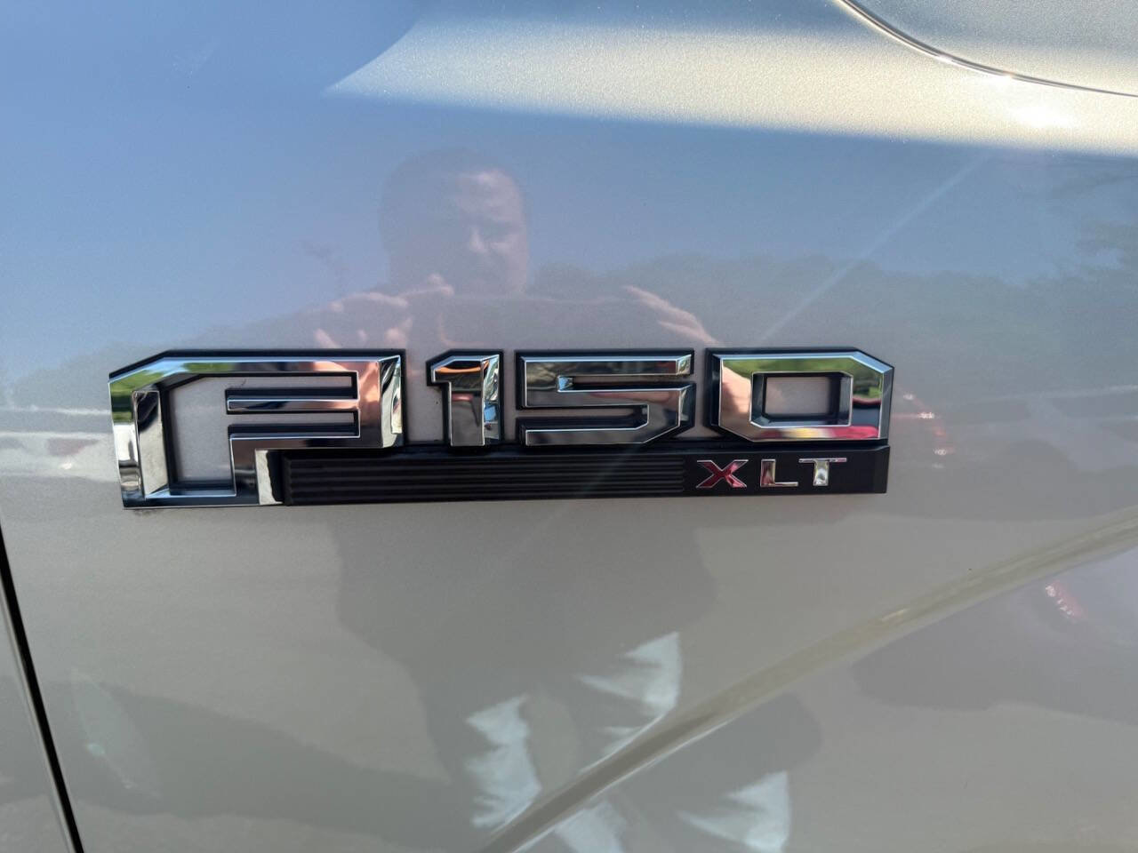 Used 2018 Ford F150 XLT w/ Equipment Group 302A Luxury AWD/4WD image 11