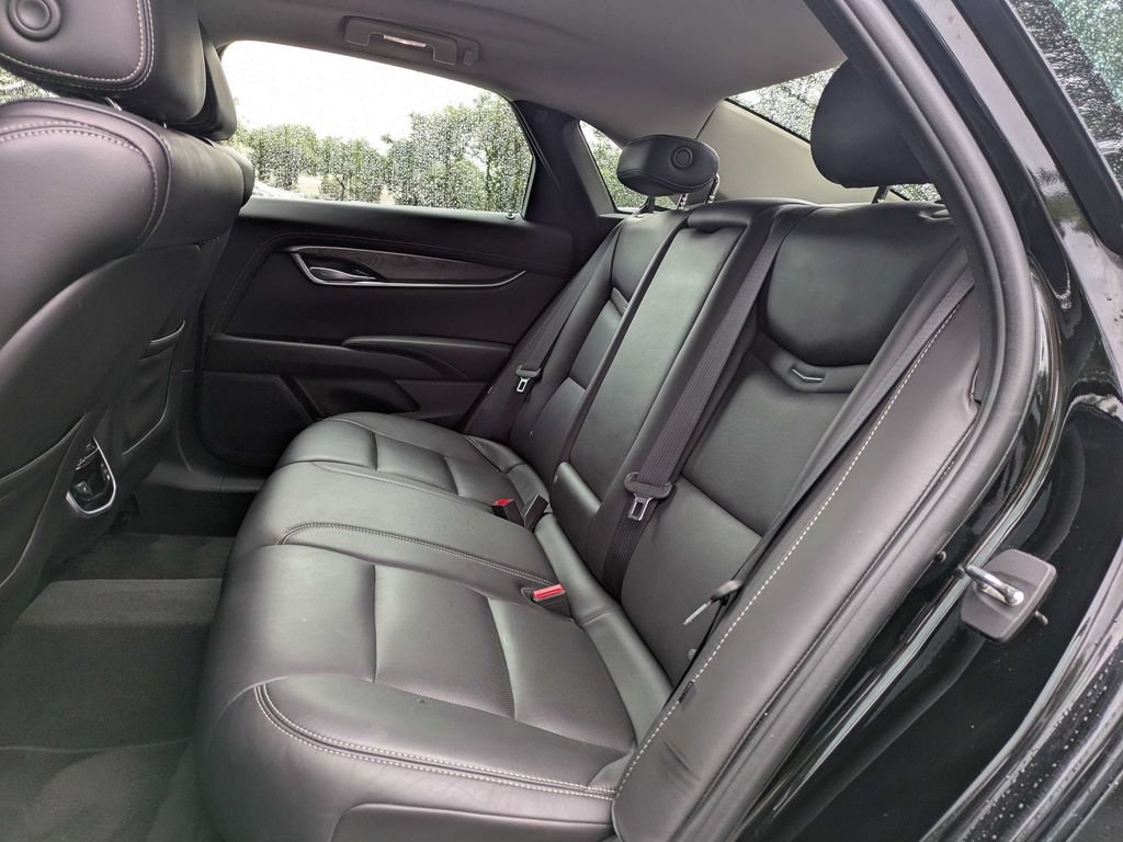 Used 2019 Cadillac XTS Luxury FWD image 15