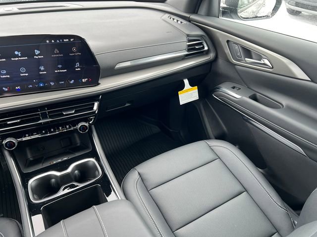 New 2026 Chevrolet Traverse LT w/ LPO, Floor Liner Package image 32