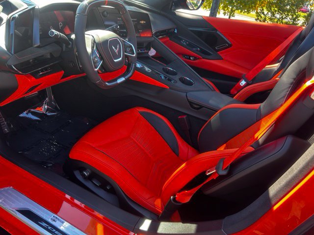 New 2027 Chevrolet Corvette Z06 w/ Stealth Interior Trim Package RWD image 33
