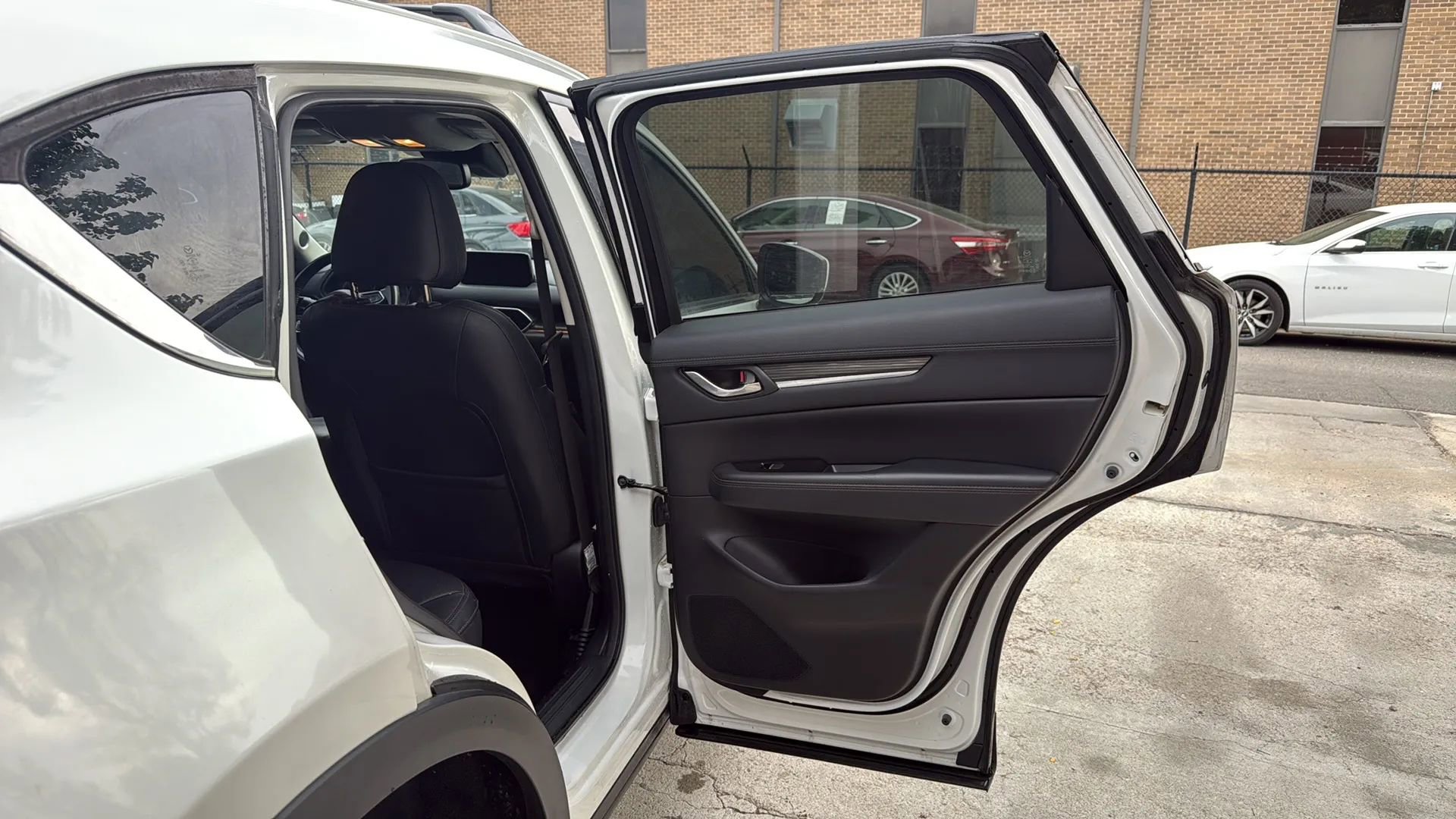 Used 2017 MAZDA CX-5 Grand Touring w/ Premium Package image 22