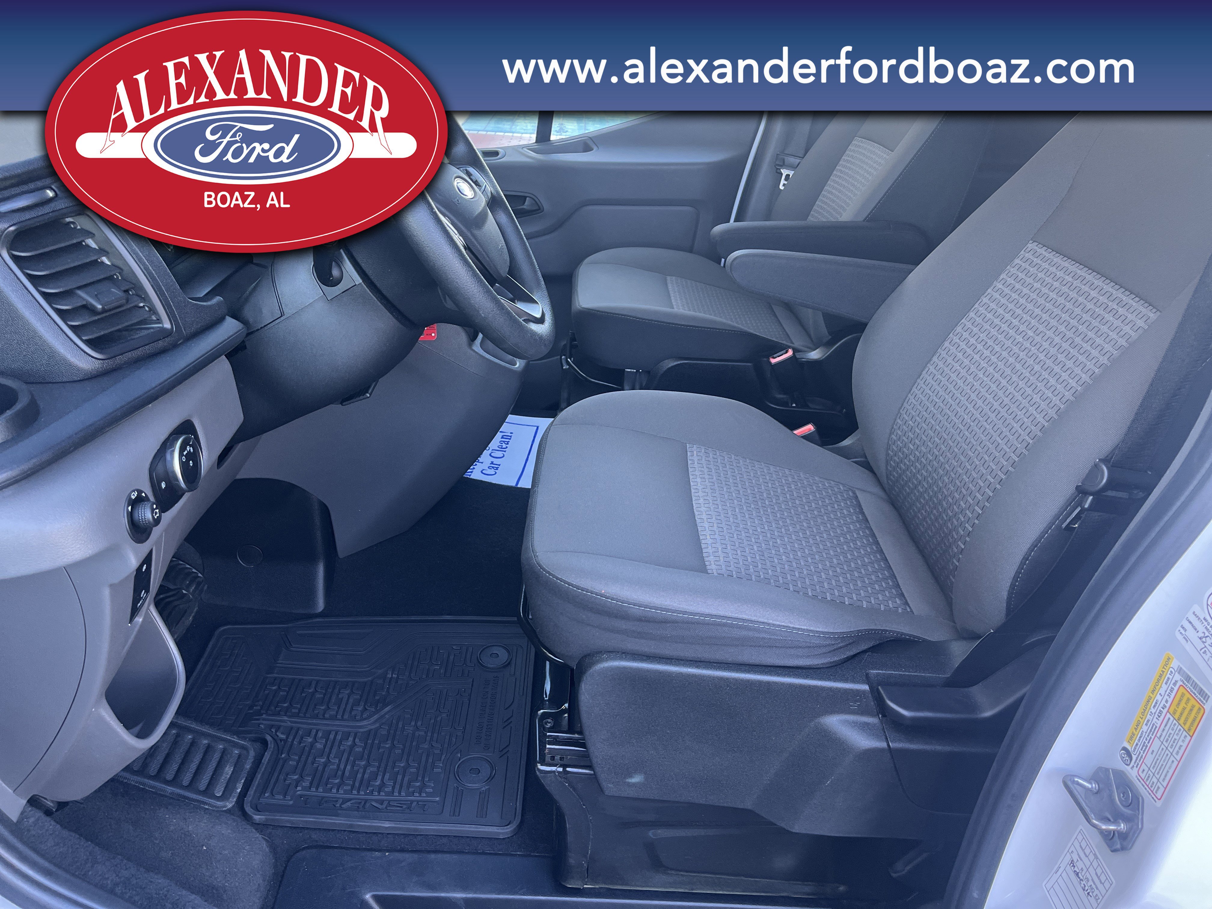 Used 2024 Ford Transit 350 XLT image 8