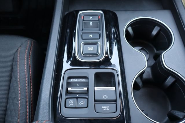 Used 2025 Honda Pilot Sport image 14