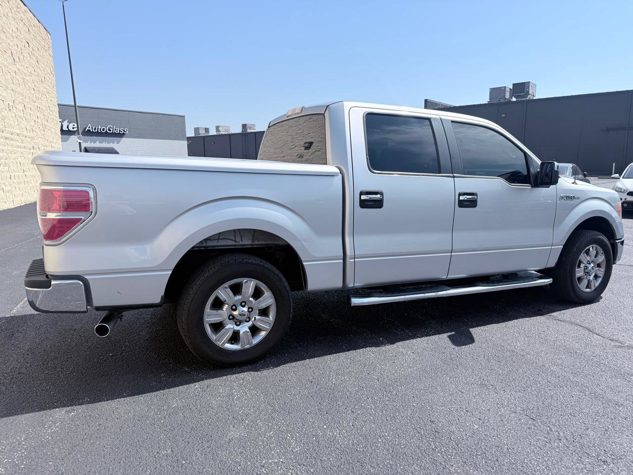 Used 2011 Ford F150 XLT w/ XLT Chrome Pkg image 5