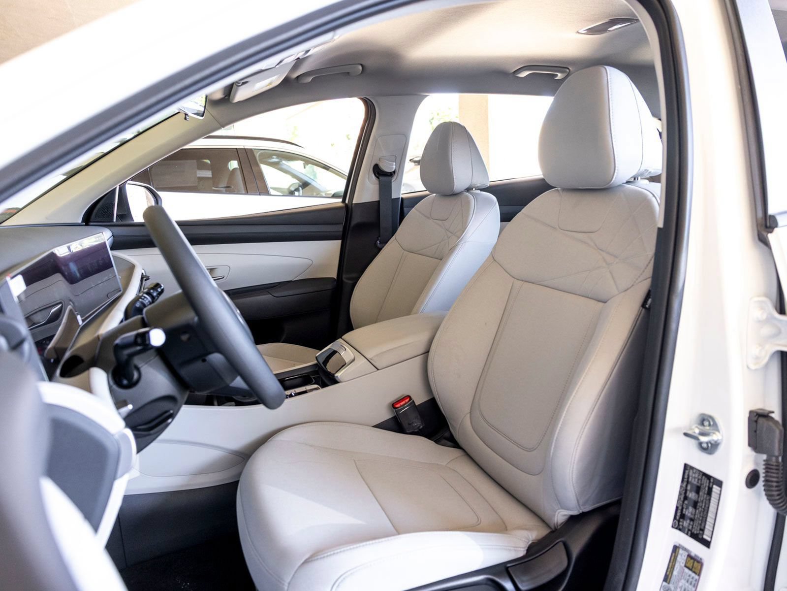 New 2025 Hyundai Tucson SE FWD image 15