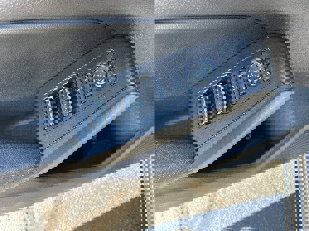 Used 2022 Honda Civic EX-L image 5