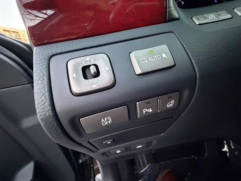 Used 2008 Lexus LS 460 image 36