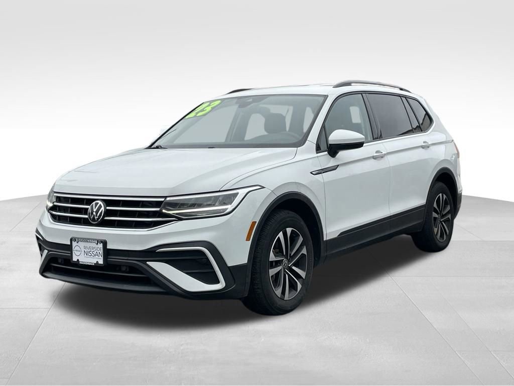 Used 2023 Volkswagen Tiguan S w/ Driver Assistance Package image 2