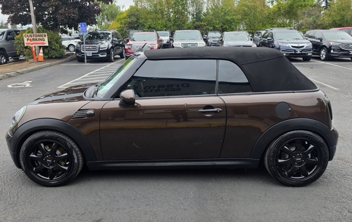 Used 2010 MINI Cooper Convertible FWD image 2