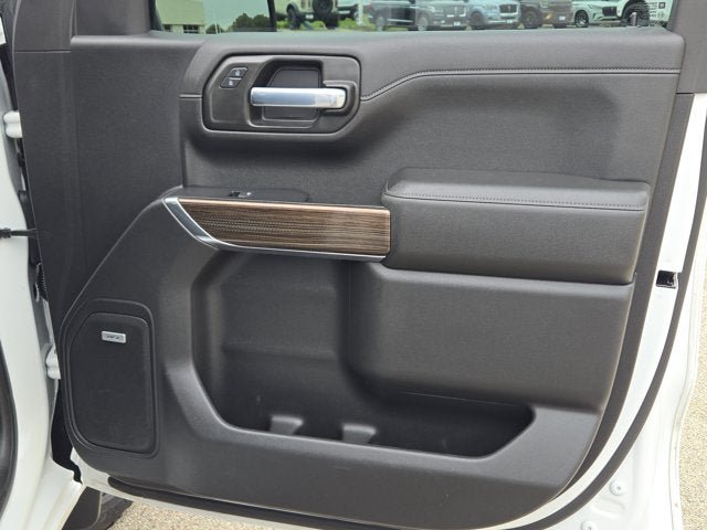 Used 2021 Chevrolet Silverado 1500 LT Trail Boss w/ Convenience Package II AWD/4WD image 8