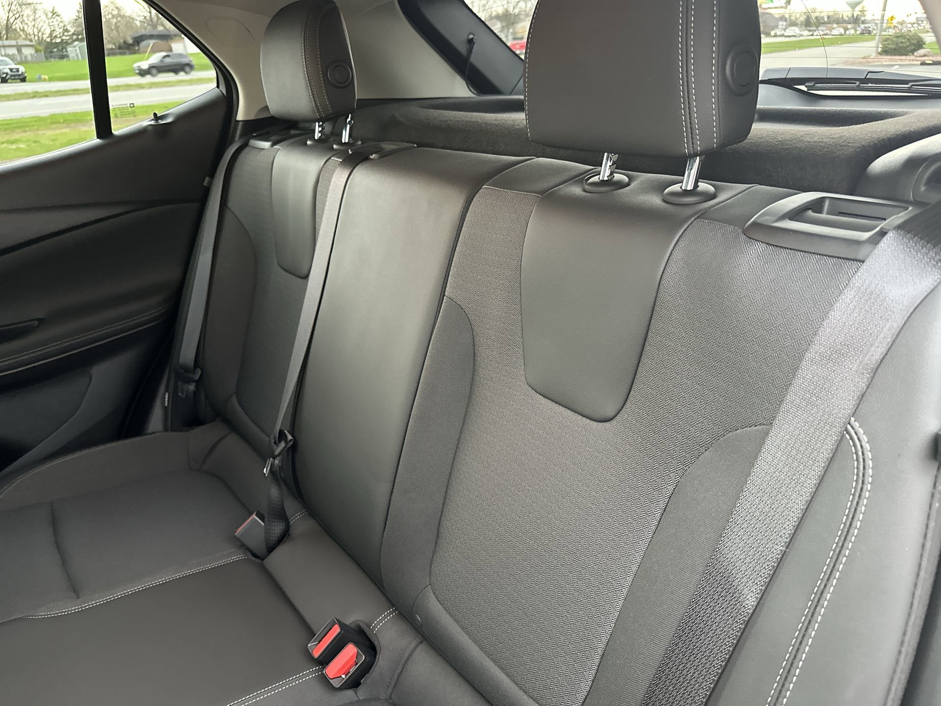 Certified 2024 Buick Encore GX Preferred FWD image 21