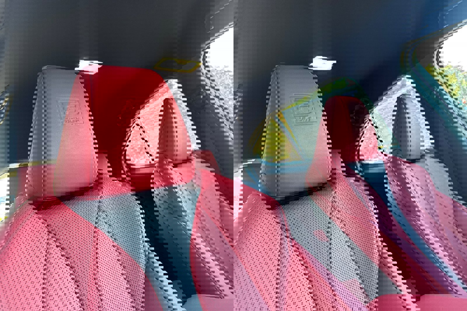 Used 2021 Lexus UX 250h F Sport w/ Accessory Package (Z2) image 18