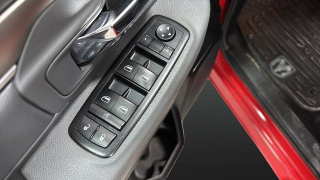 Used 2015 RAM 1500 Big Horn image 33