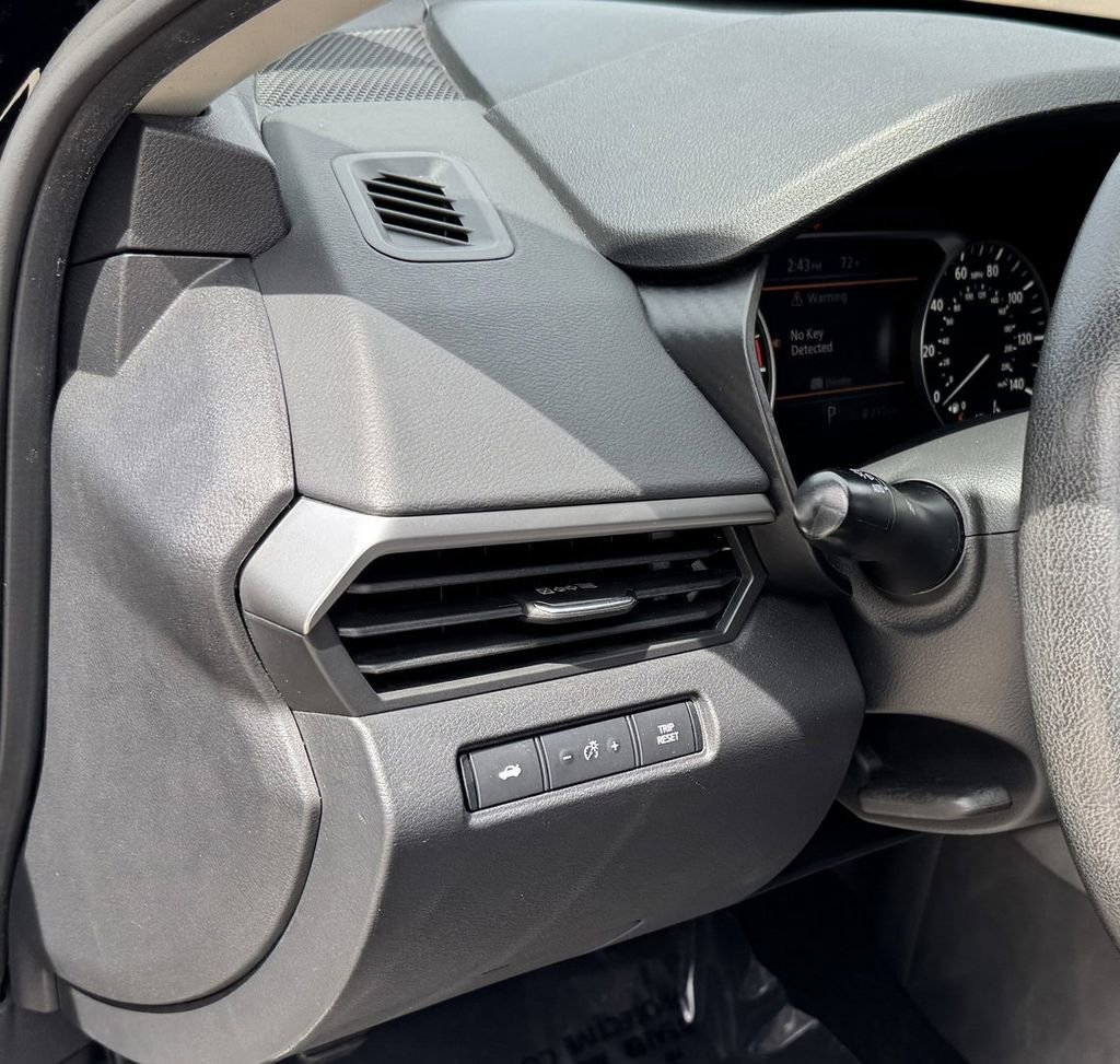 Used 2020 Nissan Altima 2.5 S FWD image 13