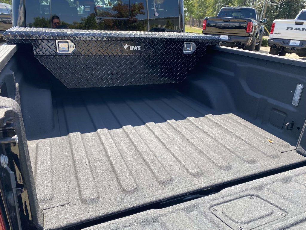 New 2026 Jeep Gladiator Sport AWD/4WD image 8