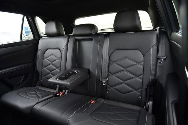 New 2026 Volkswagen Atlas Cross Sport SE image 22