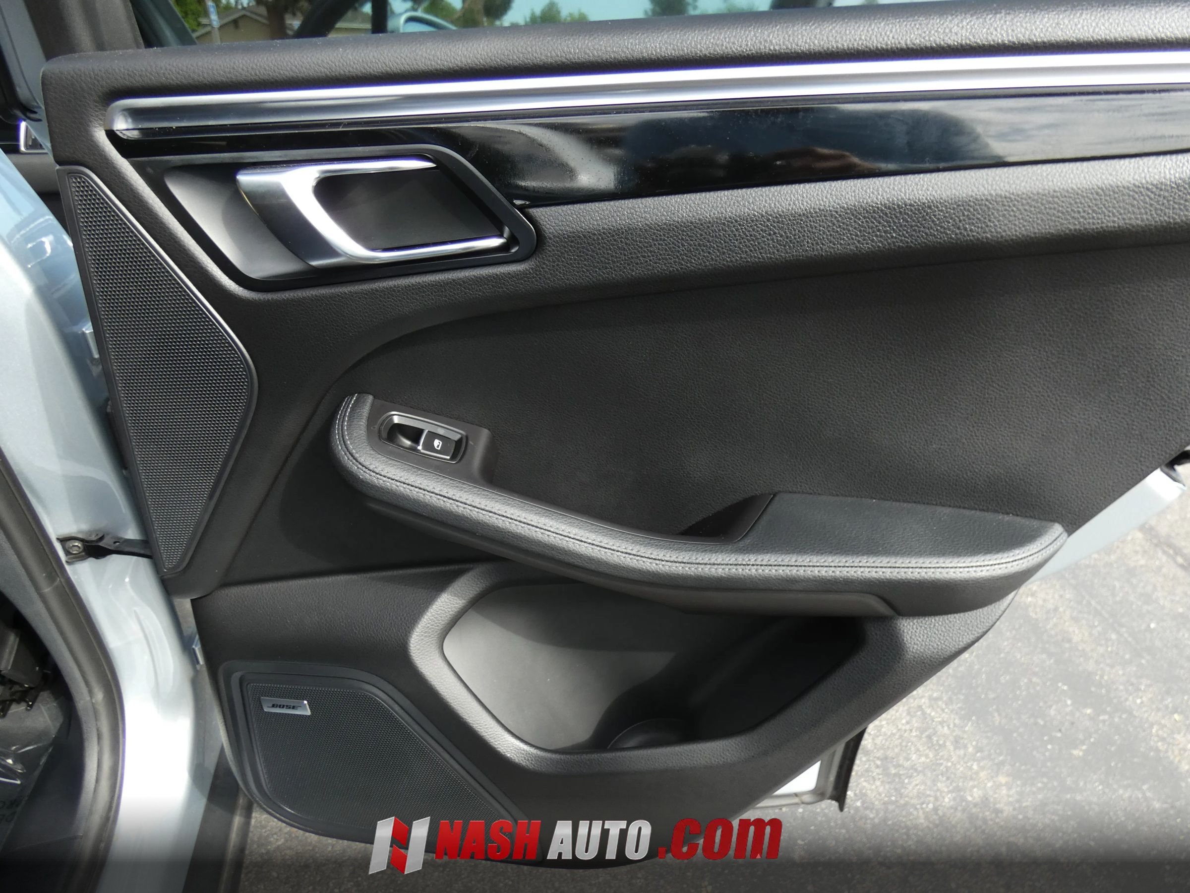 Used 2017 Porsche Macan S AWD/4WD image 35