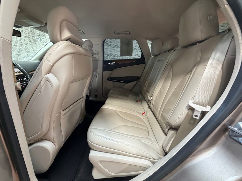 Used 2018 Lincoln MKC Select FWD image 12