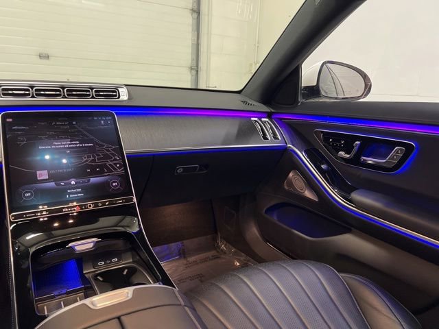 Used 2022 Mercedes-Benz S 500 4MATIC w/ AMG Line Package image 37
