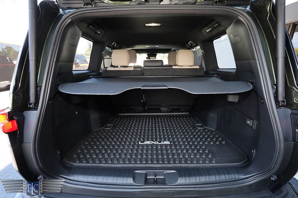 Used 2024 Lexus GX 550 AWD/4WD image 19