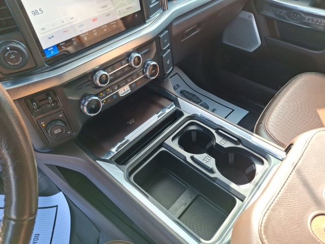 Used 2025 Ford F350 King Ranch AWD/4WD image 13