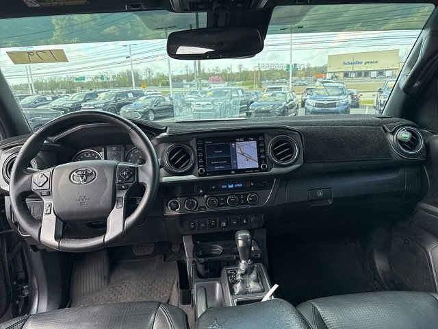 Certified 2022 Toyota Tacoma TRD Off-Road w/ TRD Premium Off Road Package image 18