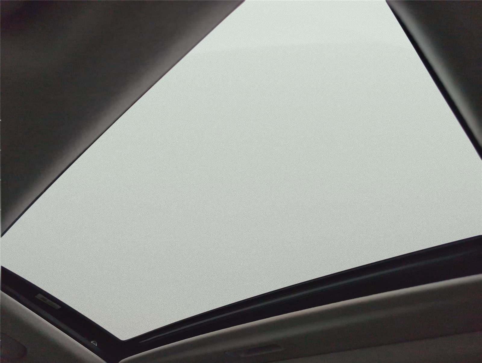 Used 2021 Hyundai Elantra SEL w/ Convenience + Premium Package image 19