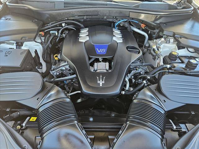 Used 2022 Maserati Levante Modena AWD/4WD image 24