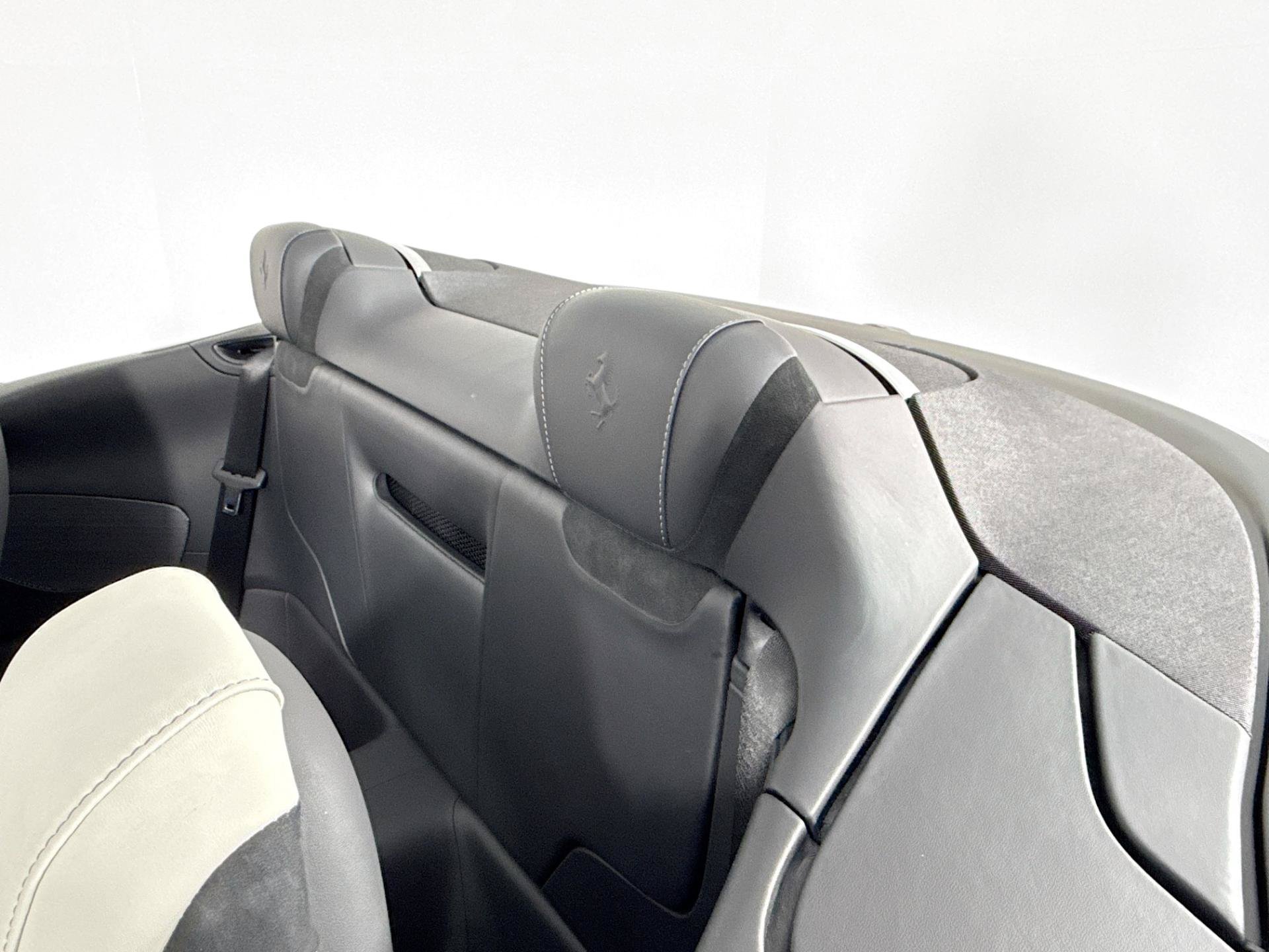 Used 2025 Ferrari Roma Spider RWD image 44