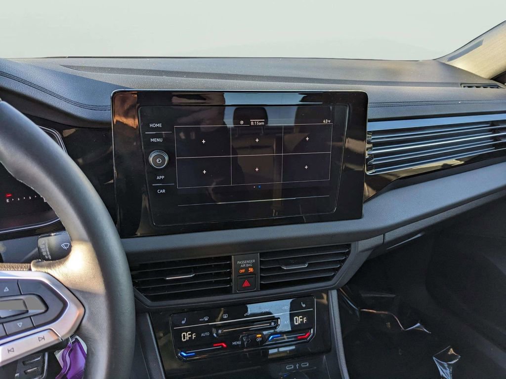 Certified 2025 Volkswagen Jetta Sport image 18