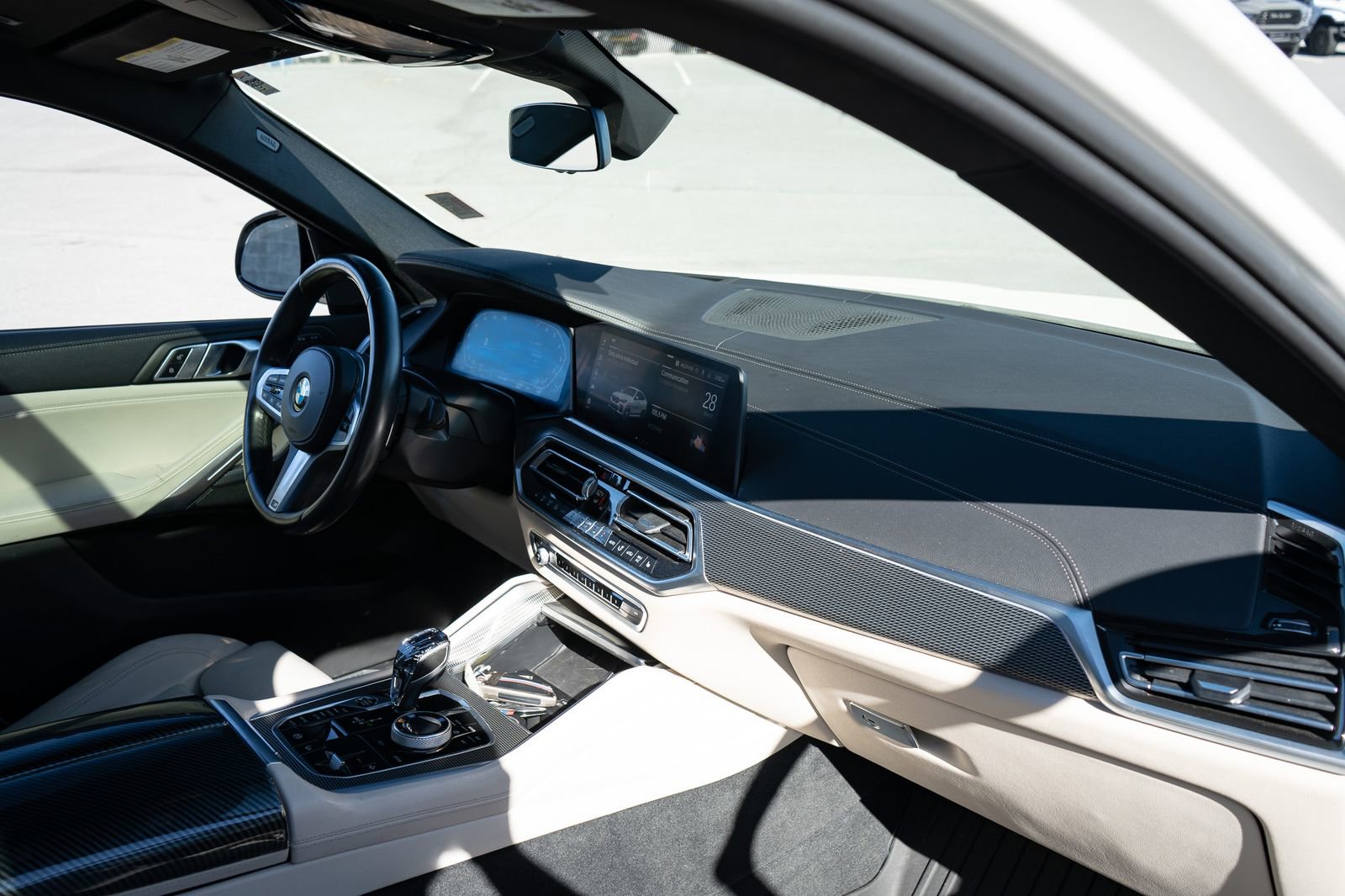 Used 2020 BMW X6 xDrive40i w/ M Sport Package image 29