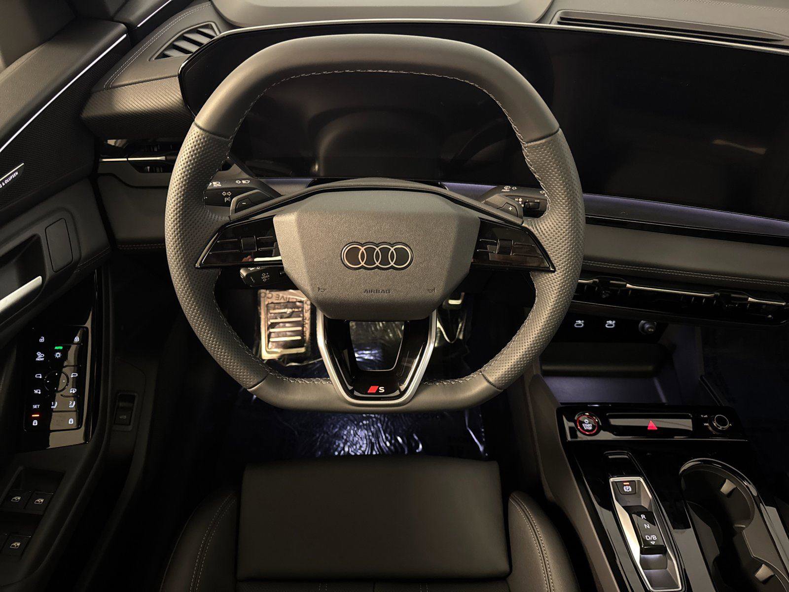 New 2027 Audi SQ6 e-tron Premium Plus AWD/4WD image 13